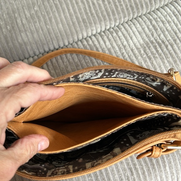 EUC Rhinestone Betty Boop Cross-Body Bag - Picture 5 of 11